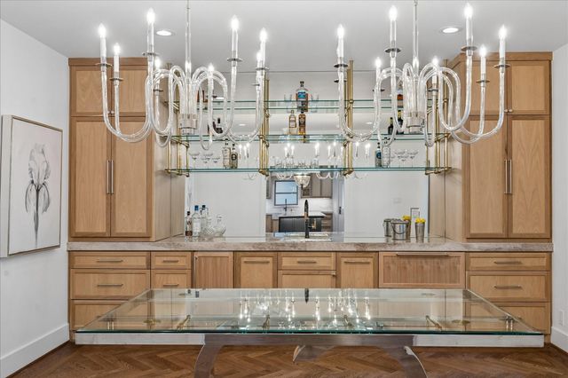 620 Stoneleigh Drive, Houston, TX 77079