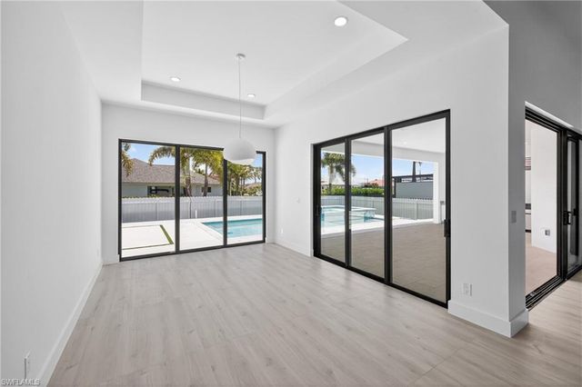 121 NW 35th PL, Cape Coral, FL 33993