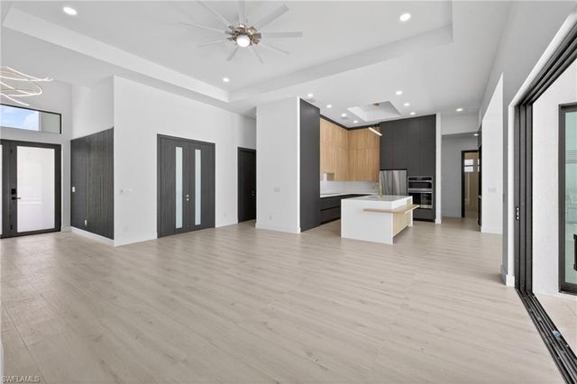 121 NW 35th PL, Cape Coral, FL 33993