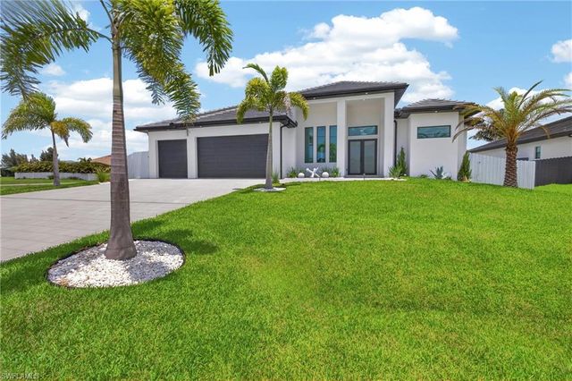 121 NW 35th PL, Cape Coral, FL 33993