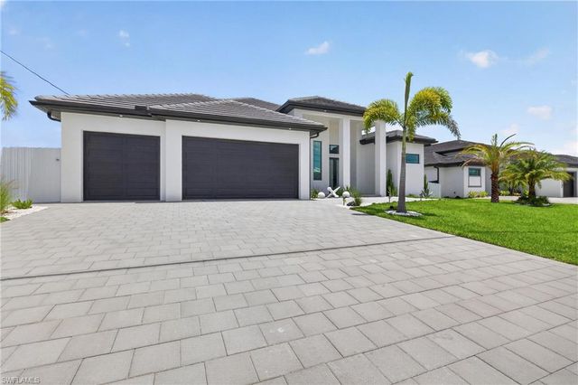 121 NW 35th PL, Cape Coral, FL 33993