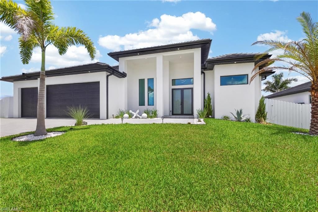 121 NW 35th PL, Cape Coral, FL 33993