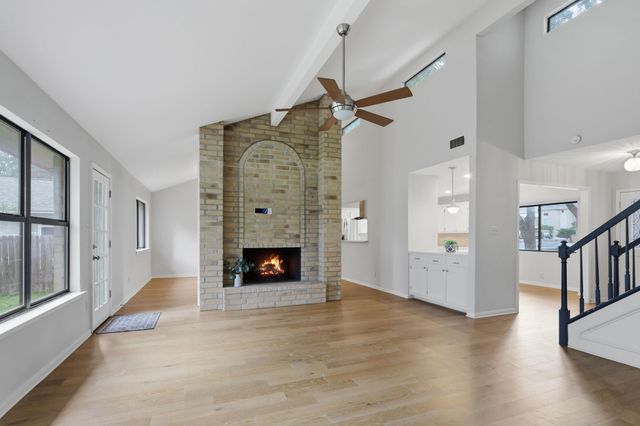 4801 Rustown DR, Austin, TX 78727
