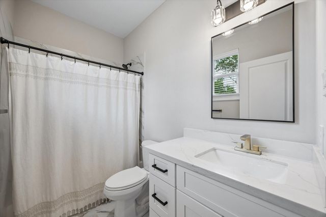 848 Fisher Street C, Houston, TX 77018