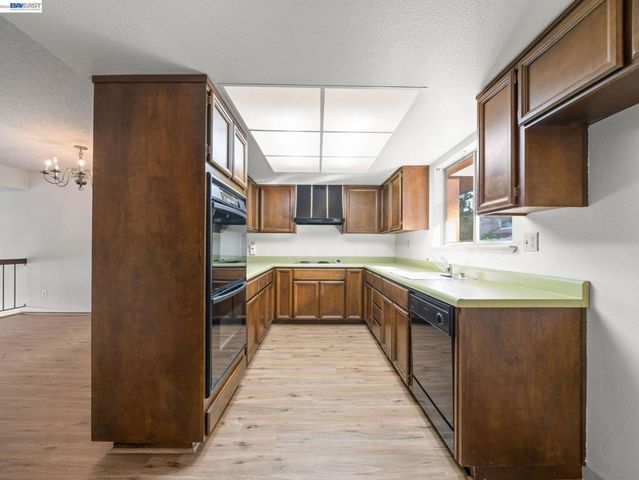 37886 Bright Cmn, Fremont, CA 94536