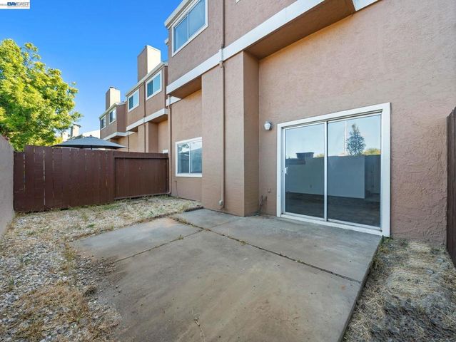 37886 Bright Cmn, Fremont, CA 94536