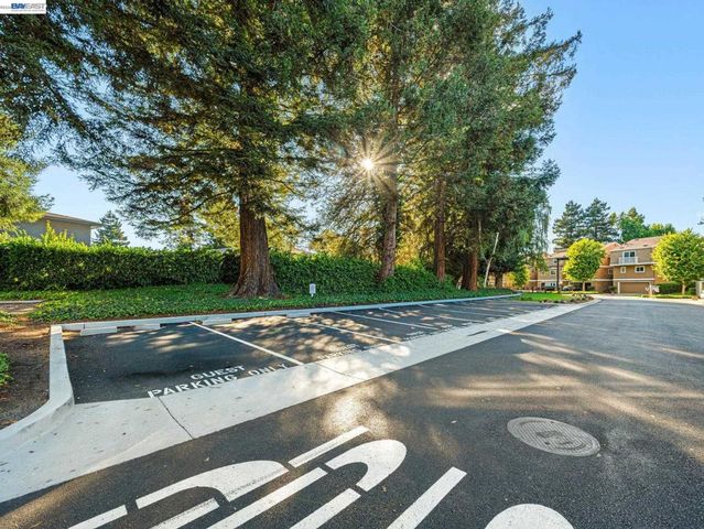 37886 Bright Cmn, Fremont, CA 94536
