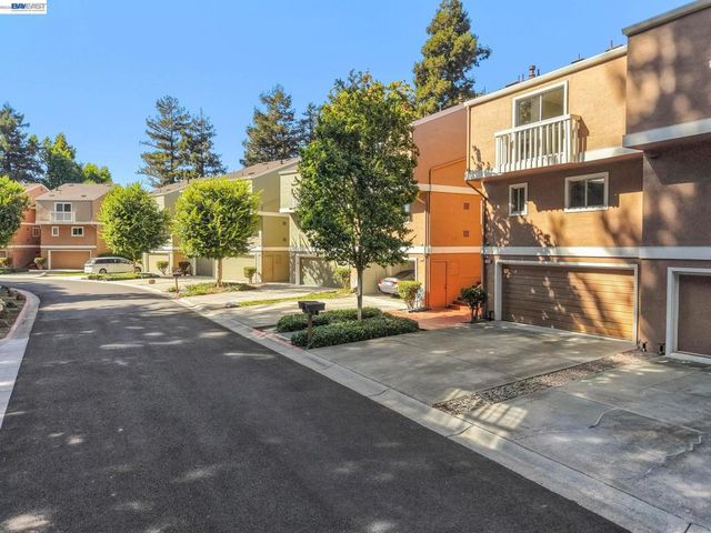 37886 Bright Cmn, Fremont, CA 94536