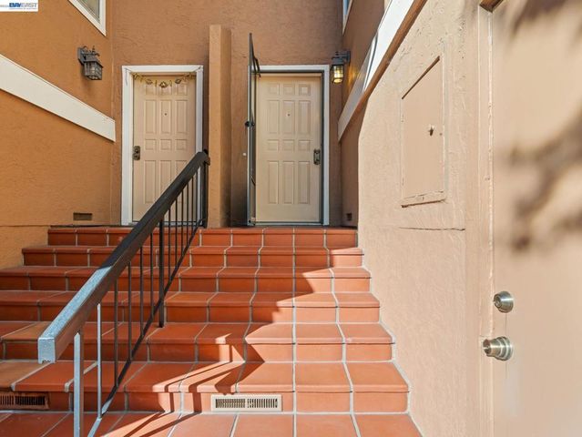 37886 Bright Cmn, Fremont, CA 94536