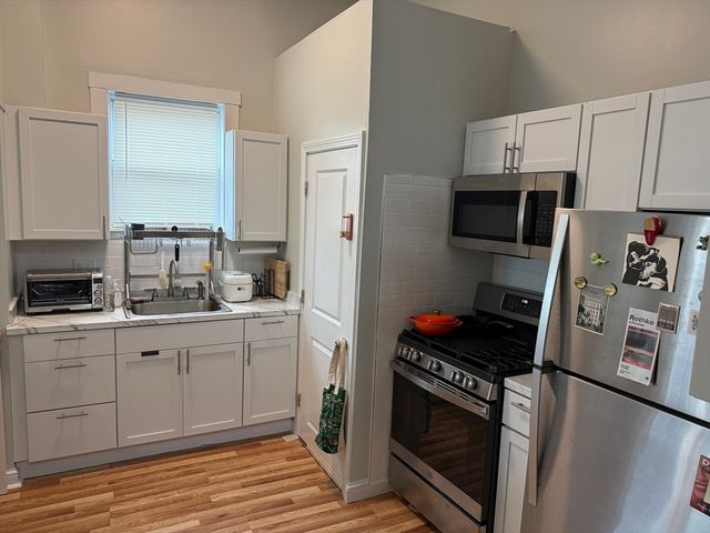 89 Newton 1, Somerville, MA 02143