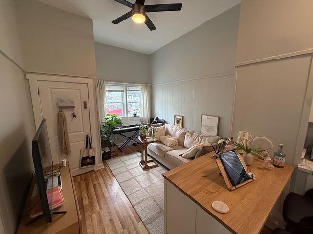 89 Newton 1, Somerville, MA 02143