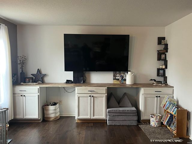 2063 Archangel Street, Huntington, IN 46750