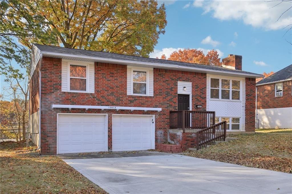 15415 E 41st Street, Independence, MO 64055