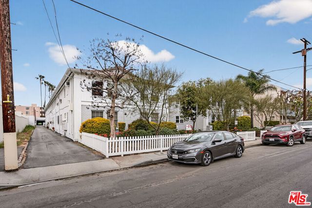 5223 Corteen Place, Valley Village, CA 91607