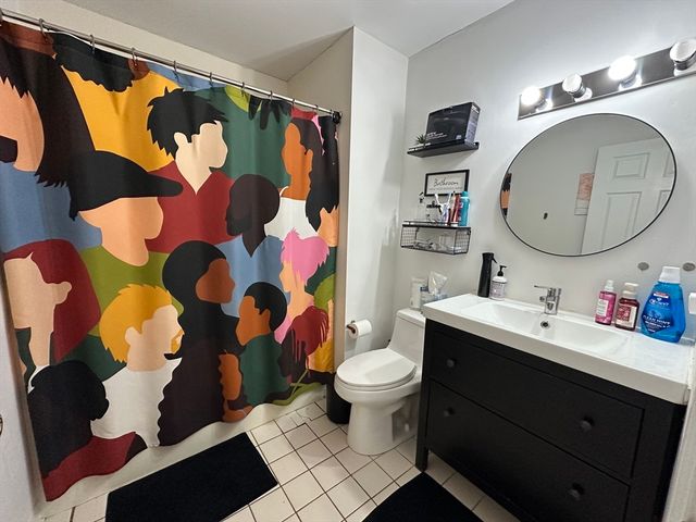 66 Saint James 208, Boston, MA 02119