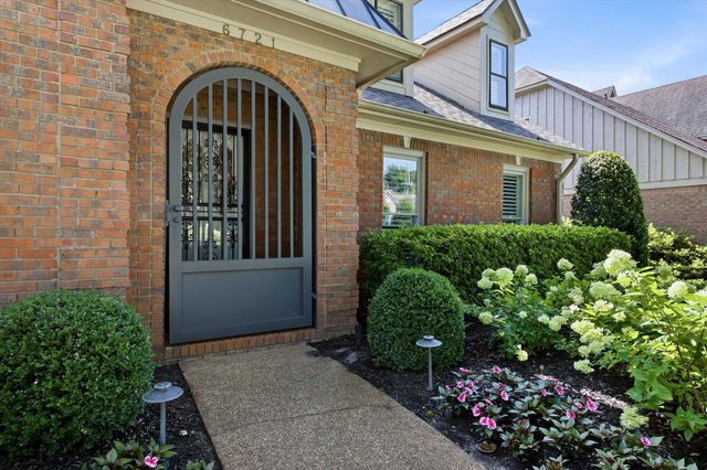 6721 RIVER OAKS VIEW DR, Memphis, TN 38120