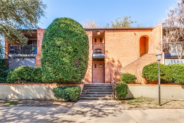 570 E Avenue J B, Grand Prairie, TX 75050