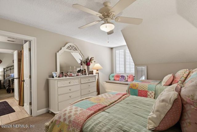 13719 SAXON LAKE Drive, Jacksonville, FL 32225