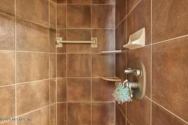 13719 SAXON LAKE Drive, Jacksonville, FL 32225