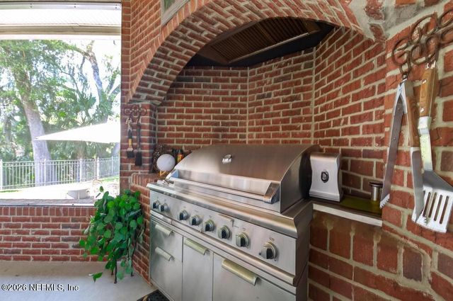 13719 SAXON LAKE Drive, Jacksonville, FL 32225