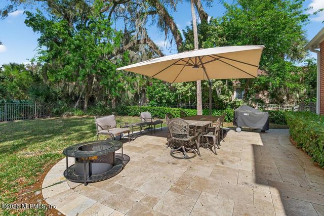 13719 SAXON LAKE Drive, Jacksonville, FL 32225