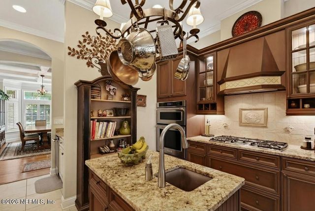 13719 SAXON LAKE Drive, Jacksonville, FL 32225