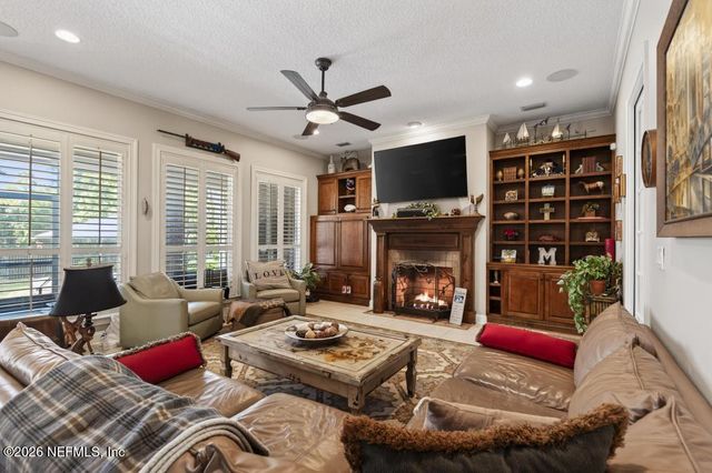 13719 SAXON LAKE Drive, Jacksonville, FL 32225