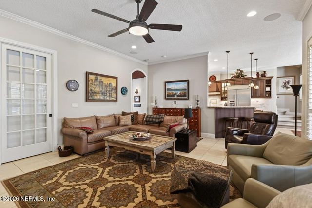 13719 SAXON LAKE Drive, Jacksonville, FL 32225