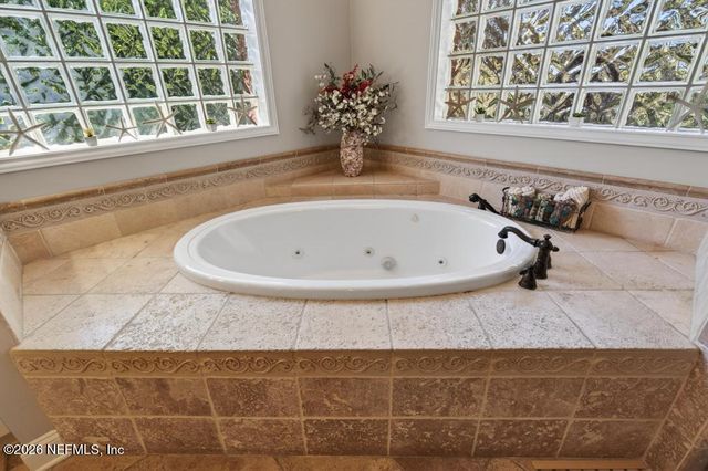 13719 SAXON LAKE Drive, Jacksonville, FL 32225