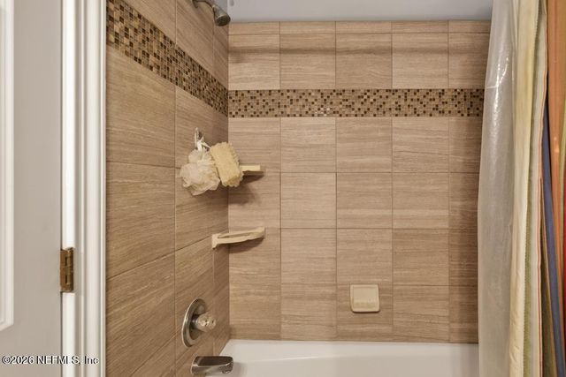 13719 SAXON LAKE Drive, Jacksonville, FL 32225