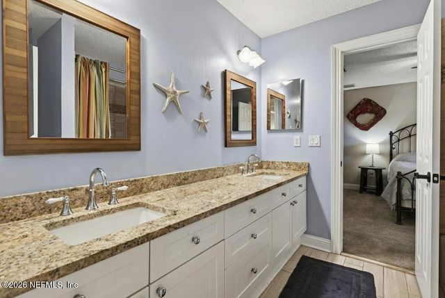 13719 SAXON LAKE Drive, Jacksonville, FL 32225