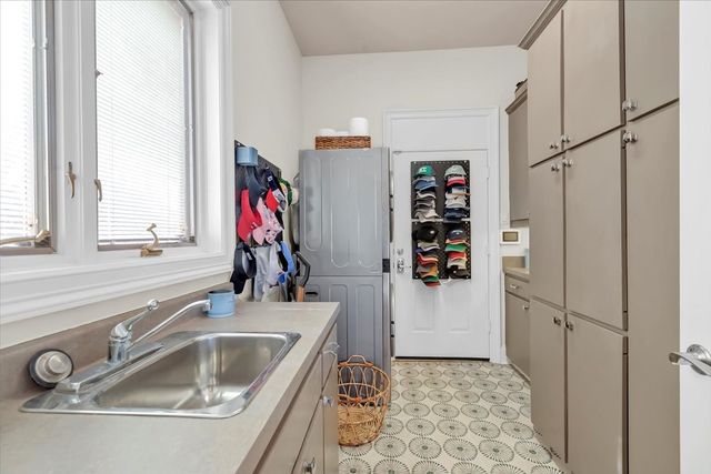 1426 Hidden Oaks Circle, Corinth, TX 76210