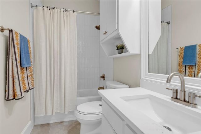 1426 Hidden Oaks Circle, Corinth, TX 76210