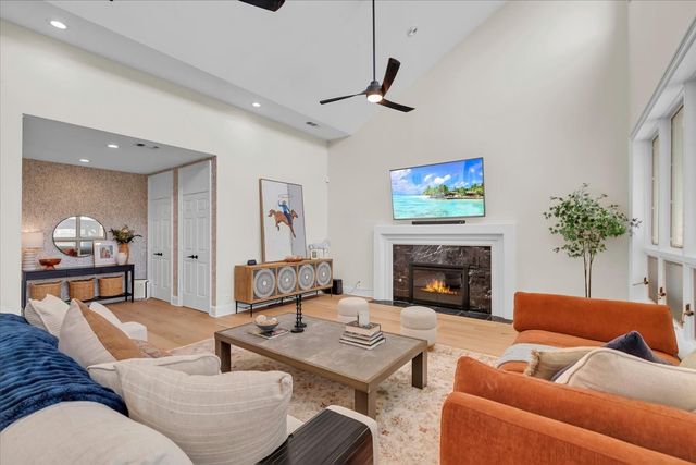 1426 Hidden Oaks Circle, Corinth, TX 76210