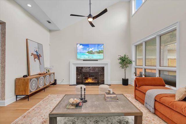 1426 Hidden Oaks Circle, Corinth, TX 76210