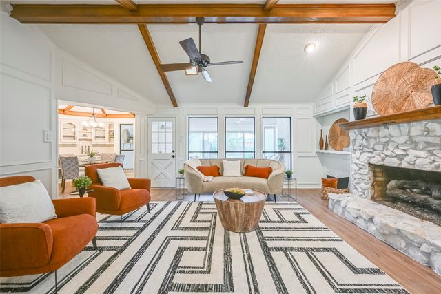 1913 Middle Glen Drive, Carrollton, TX 75007