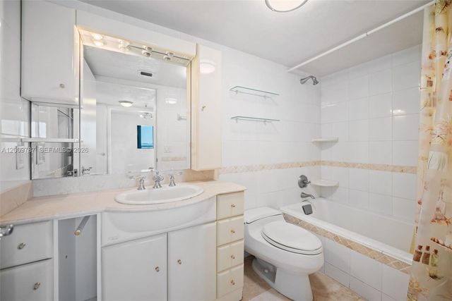 7751 NE Bayshore Ct 7B, Miami, FL 33138