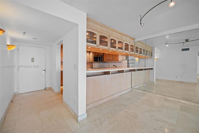 7751 NE Bayshore Ct 7B, Miami, FL 33138