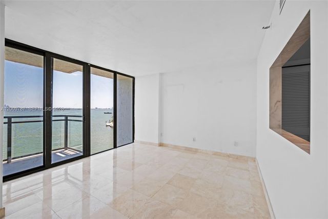 7751 NE Bayshore Ct 7B, Miami, FL 33138