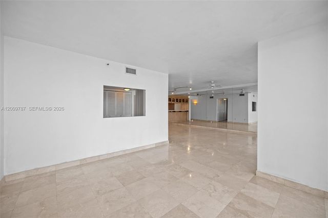 7751 NE Bayshore Ct 7B, Miami, FL 33138