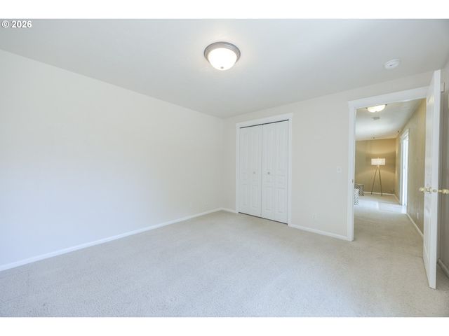 755 S 47TH Pl, Springfield, OR 97478