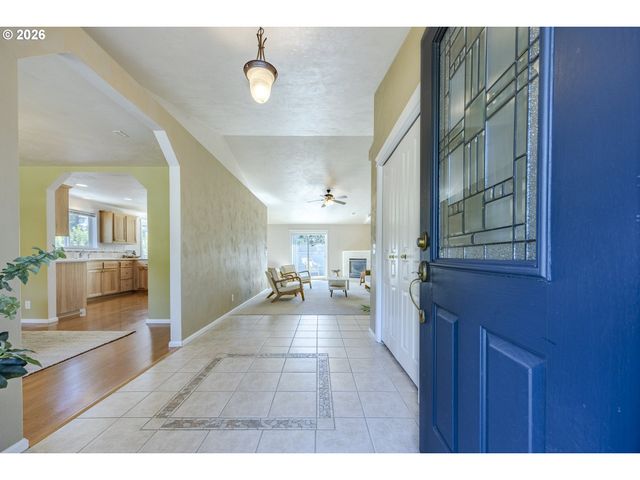 755 S 47TH Pl, Springfield, OR 97478