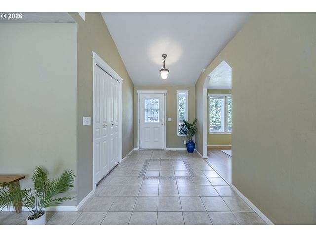 755 S 47TH Pl, Springfield, OR 97478