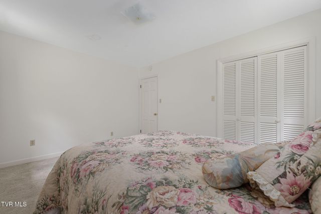 1013 Creasy Road, Jonesborough, TN 37659