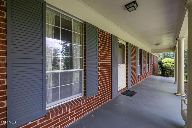 1013 Creasy Road, Jonesborough, TN 37659