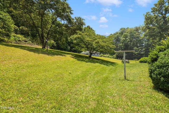 1013 Creasy Road, Jonesborough, TN 37659