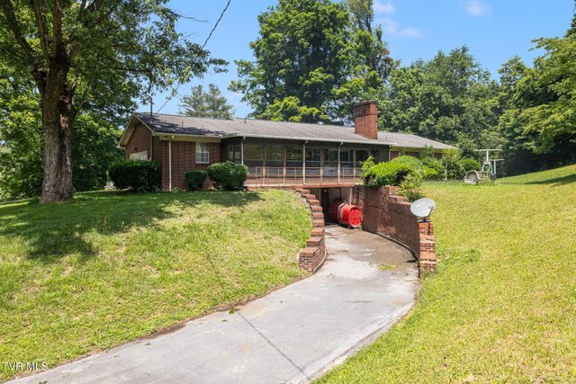 1013 Creasy Road, Jonesborough, TN 37659