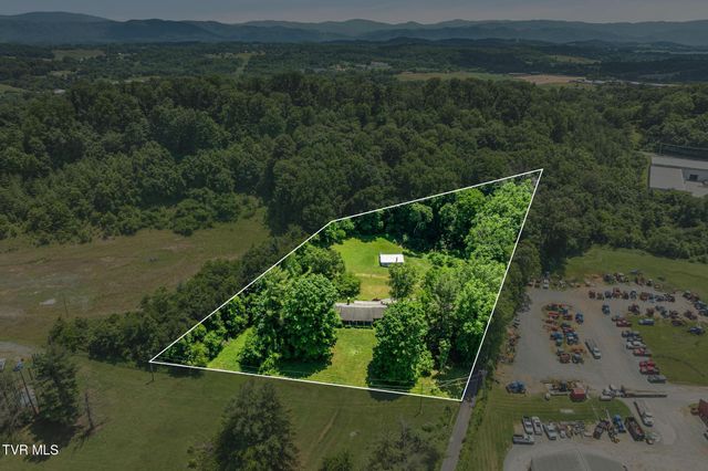 1013 Creasy Road, Jonesborough, TN 37659