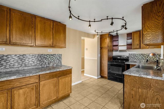 114 W Knolls Vista Drive, Moses Lake, WA 98837