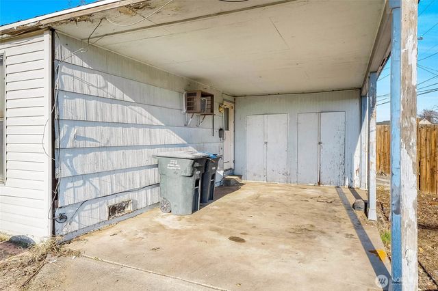 114 W Knolls Vista Drive, Moses Lake, WA 98837